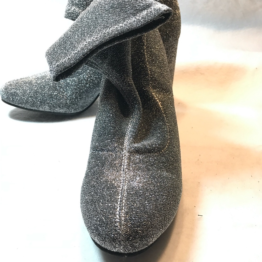 Top Moda - NWOT, Sparkle Silver Stretch Booties
